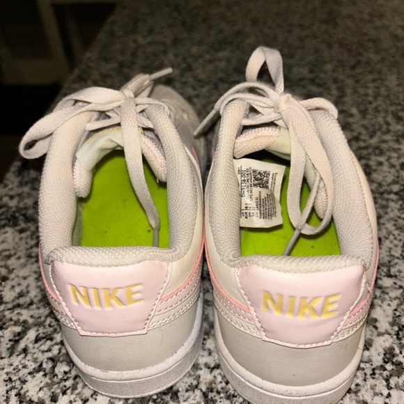 Nike Court Vision - Picture 2 of 6